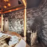 Logement unique inspiré de Game of thrones au coeur de Colmar