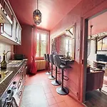 Logement unique inspiré de Game of thrones au coeur de Colmar