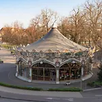 Travel Homes - The Parc, Next To Champ De Mars