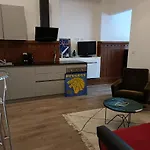 Appartement 2/3 Personnes -Parking & Wifi Gratuit