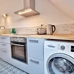 Colmar Mon Amour-Chic-Garage-Fibre-Rbnb