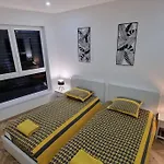 Suite Prestige Logement Neuf Avec Spa Et Ecran De Cinema En Rez De Jardin