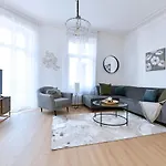 At Home In Colmar - City Center