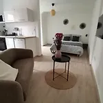 Toi Mon Toit