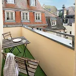 Nouveau - Le Discovery - Petite Venise