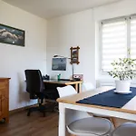 Rare Maison Moderne Proche Centre Avec Jardin Parking Gratuit