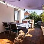 Rare Maison Moderne Proche Centre Avec Jardin Parking Gratuit