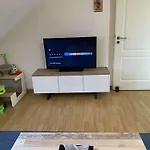 Joli Appartement Avec Place De Parking Prive