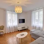 Appartement Renove A Colmar Avec Jardin Et Terrasse - Fr-1-722-11