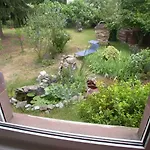 La Vie Est Belle