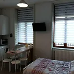 Studio De Charme Au Pied De La Gare