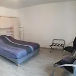 Au Cosy De L\'Est Avec Parking