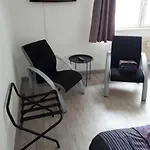 Au Cosy De L\'Est Avec Parking