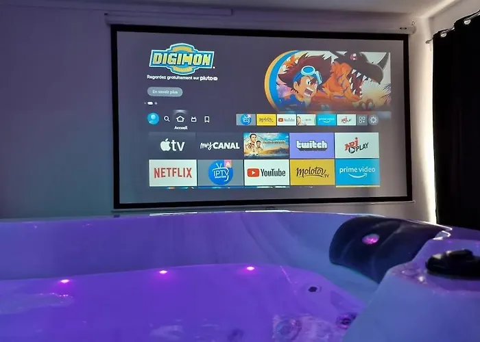 Le Reve Jacuzzi Sauna Cinema Parking