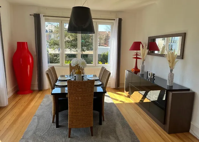 Appartement De Prestige Au Centre Climatise Avec Jardin Prive