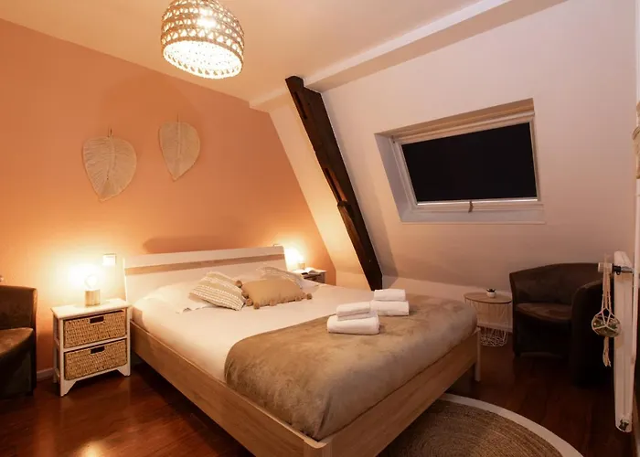 La Loge By \