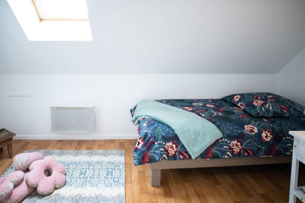 Appartement Duplex Coloré Et Bien équipé, Proche Centre-ville