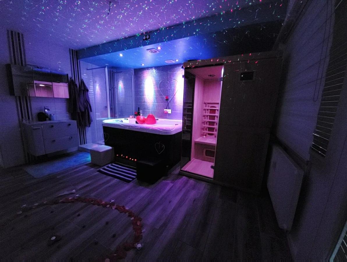 Le Lovelyhome Au Centre Avec Jacuzzi Et Sauna Proche Gare Et Parking Gratuit
