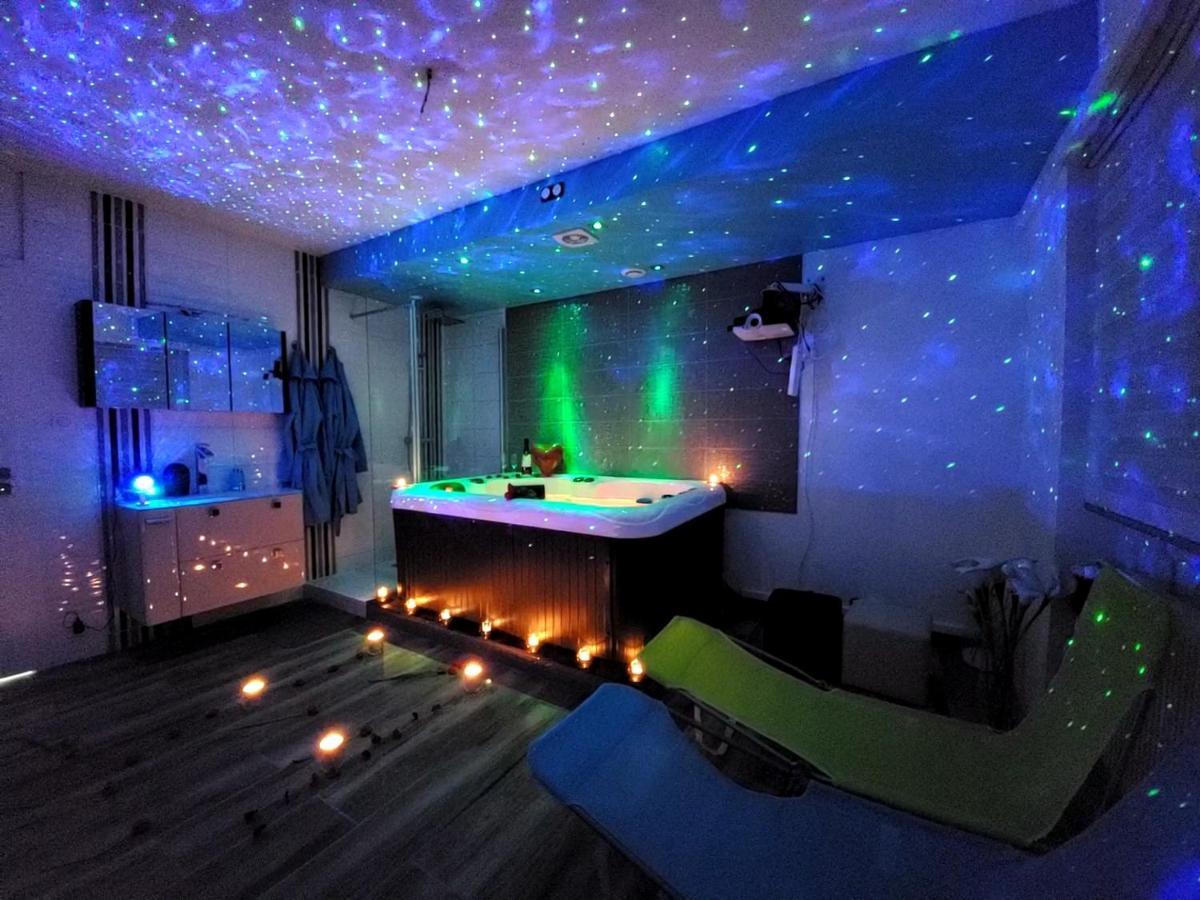 Appartement Le Lovelyhome Au Centre Avec Jacuzzi Et Sauna Proche Gare Et Parking Gratuit Colmar