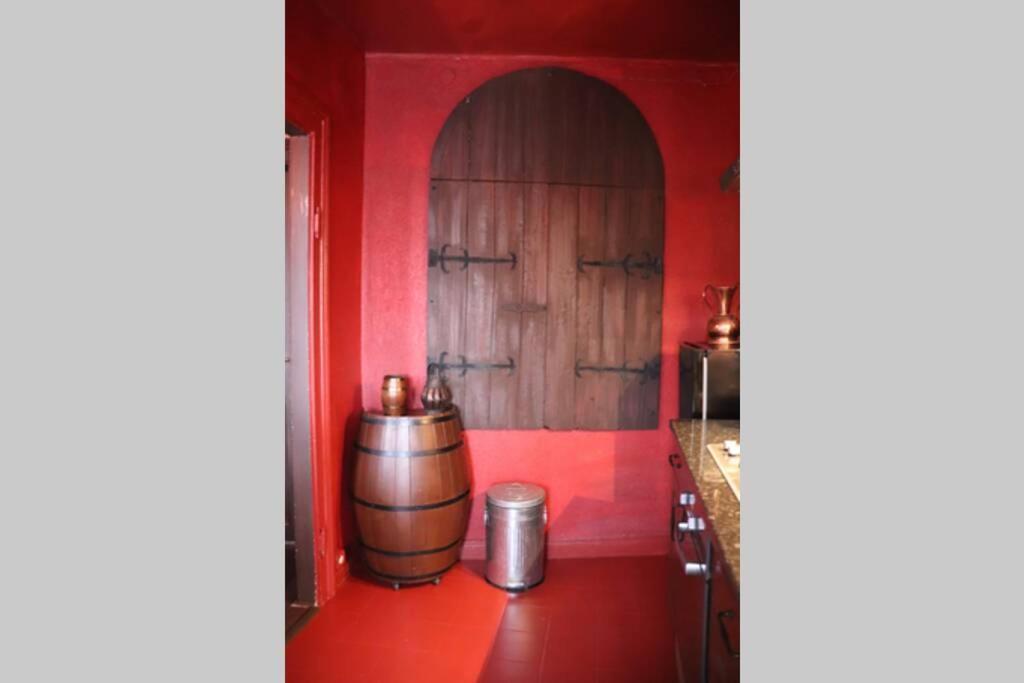 Logement Unique Inspiré De Game Of Thrones Au Coeur De Appartement *