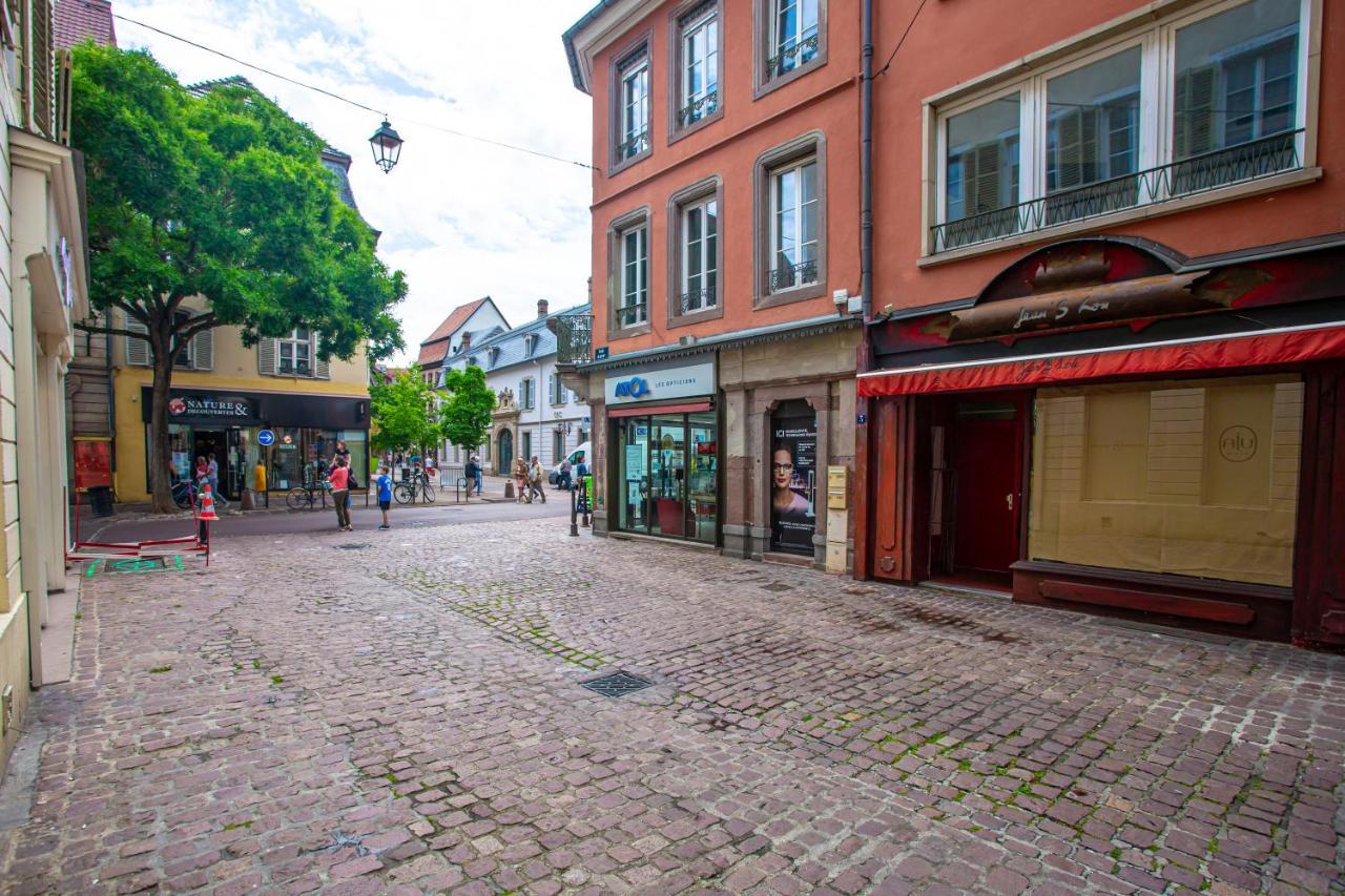 A 2 Min à Pied Du Centre Historique - Balcon - Fibre Internet Appartement *