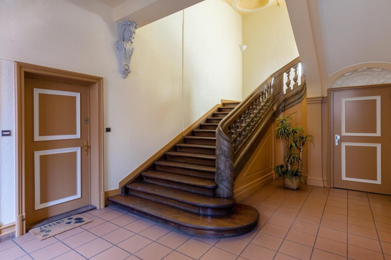 Travel Homes - The Invitation, Ideal Little Venice Colmar