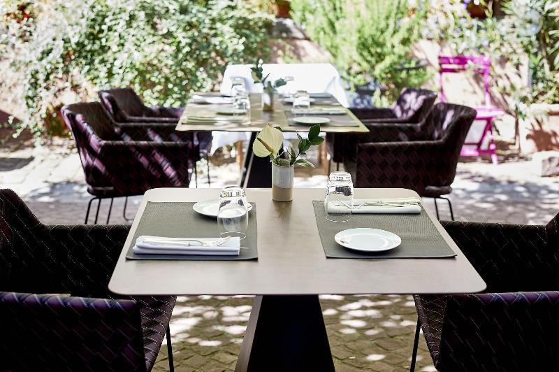 Relais & Chateaux La Maison Des Tetes 5*