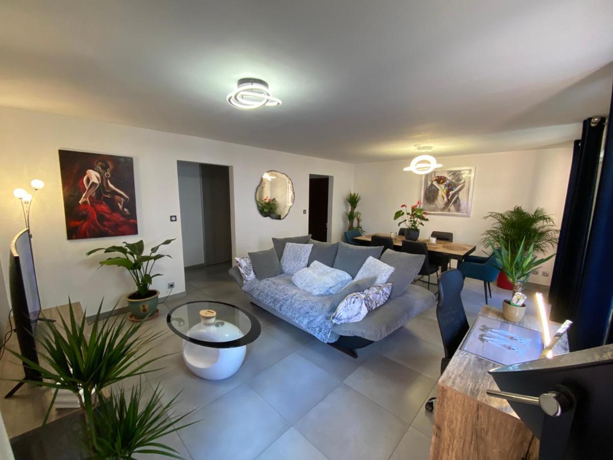 Appartement Mallo's Avec Parking Gratuit Et 2 Balcons