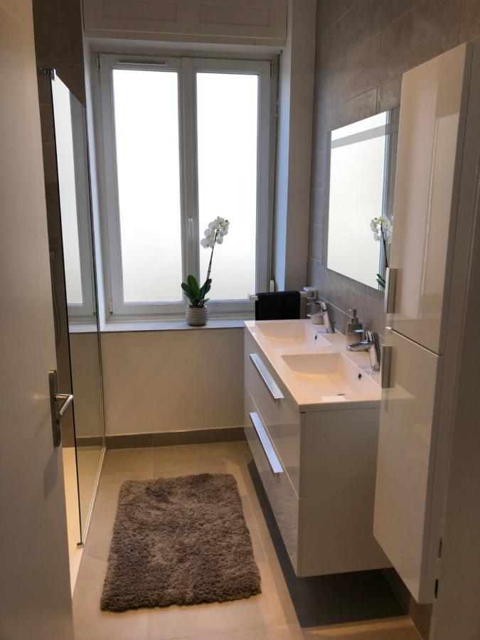 De Prestige Au Centre Climatise Avec Jardin Prive Appartement *