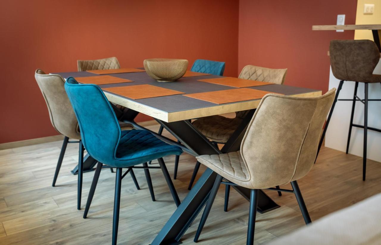 Serenity - De Prestige 4 Et 5 Etoiles - 2, 4 Et 6 Personnes- Centre Historique Apartment *