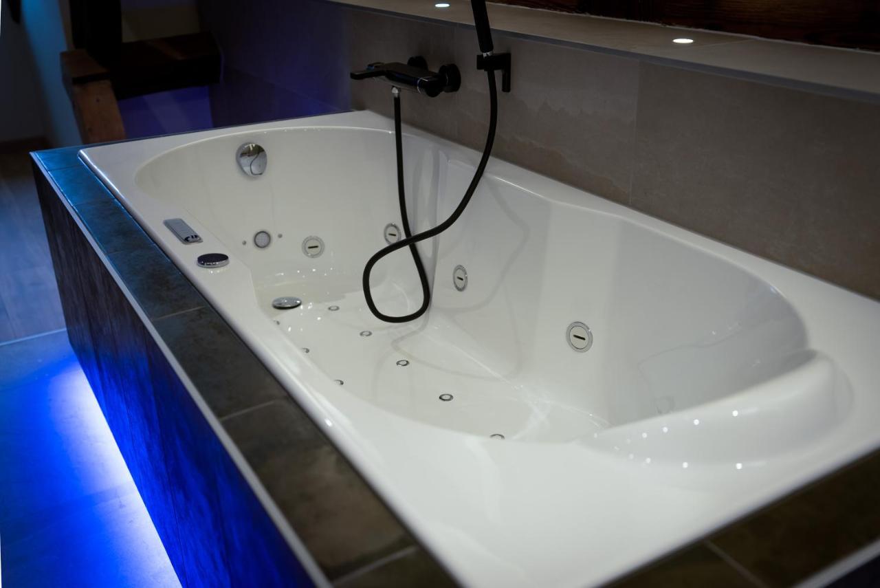 Apartment Serenity - De Prestige 4 Et 5 Etoiles - 2, 4 Et 6 Personnes- Centre Historique *