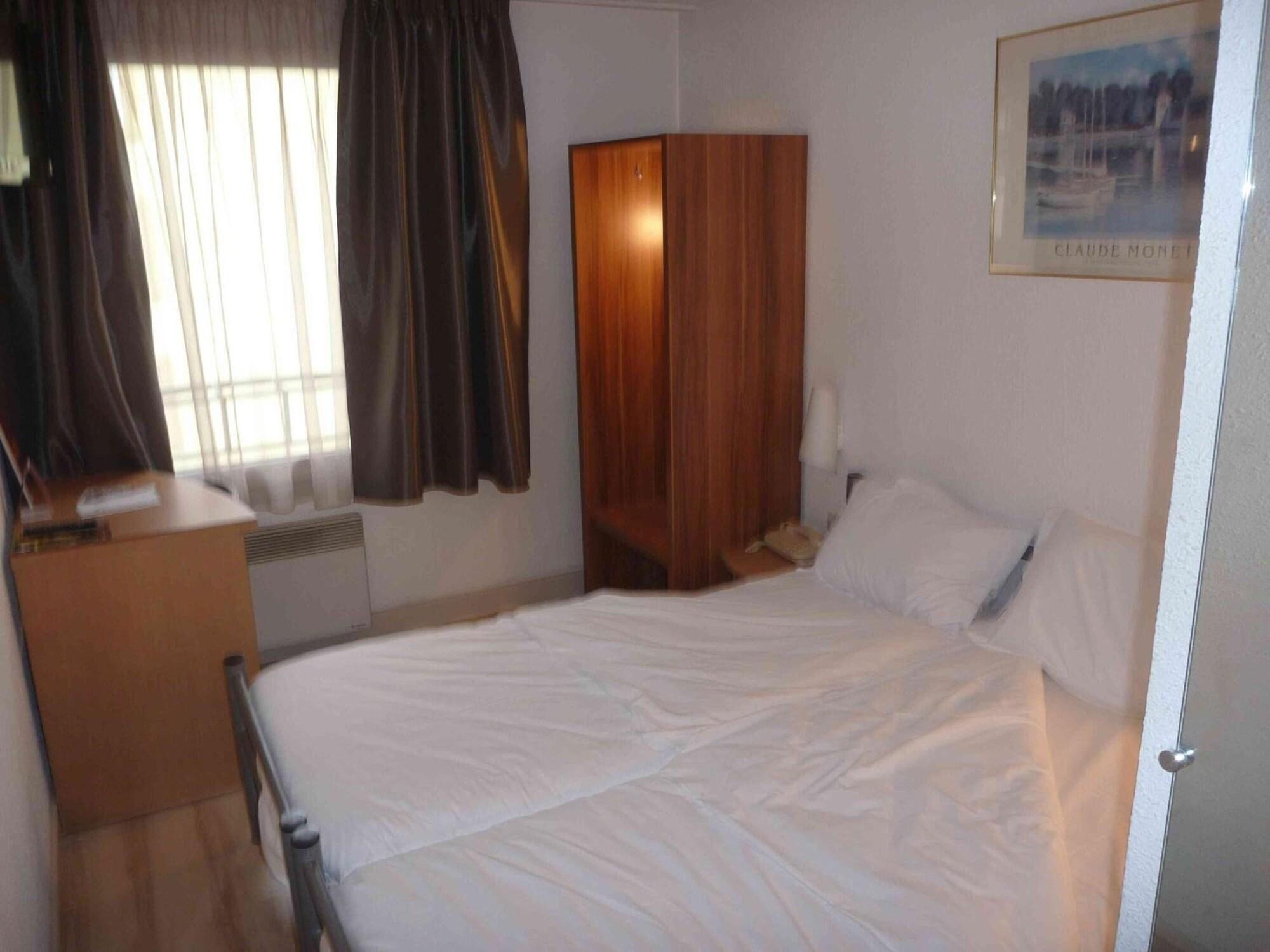 Primo Centre Hotel 2*