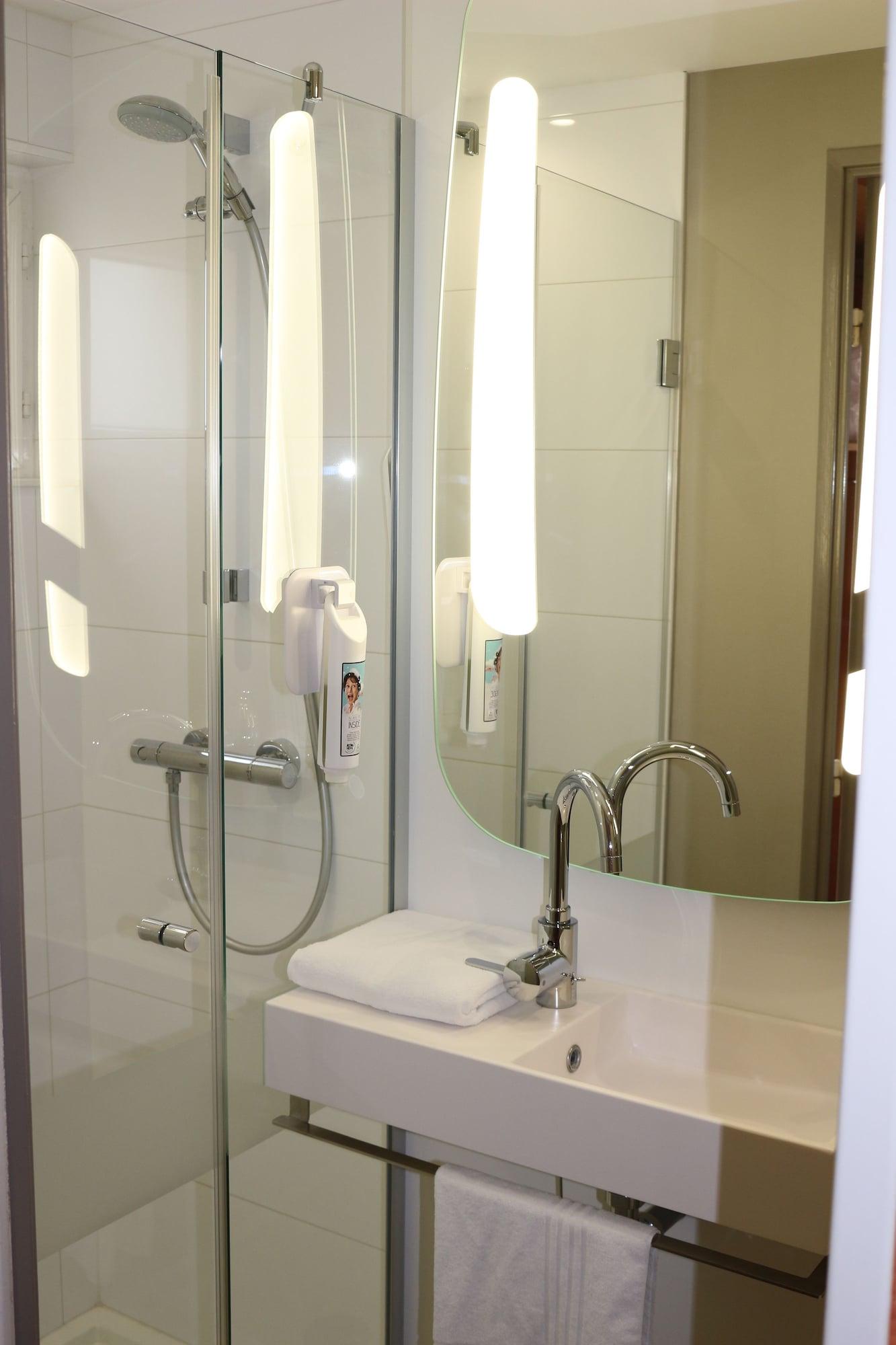 Hotel Ibis Centre 3*