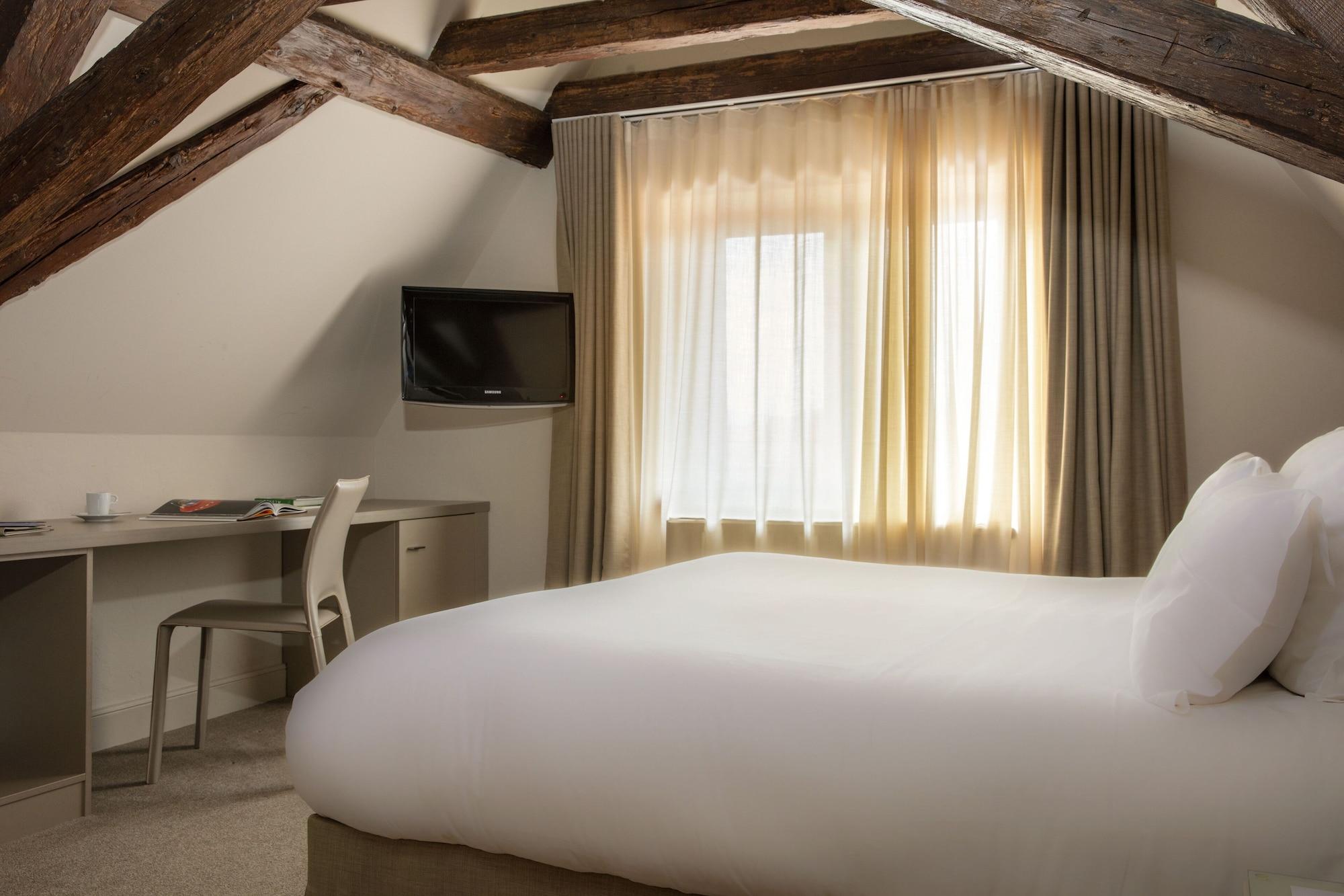 Relais & Chateaux La Maison Des Tetes 5* Colmar
