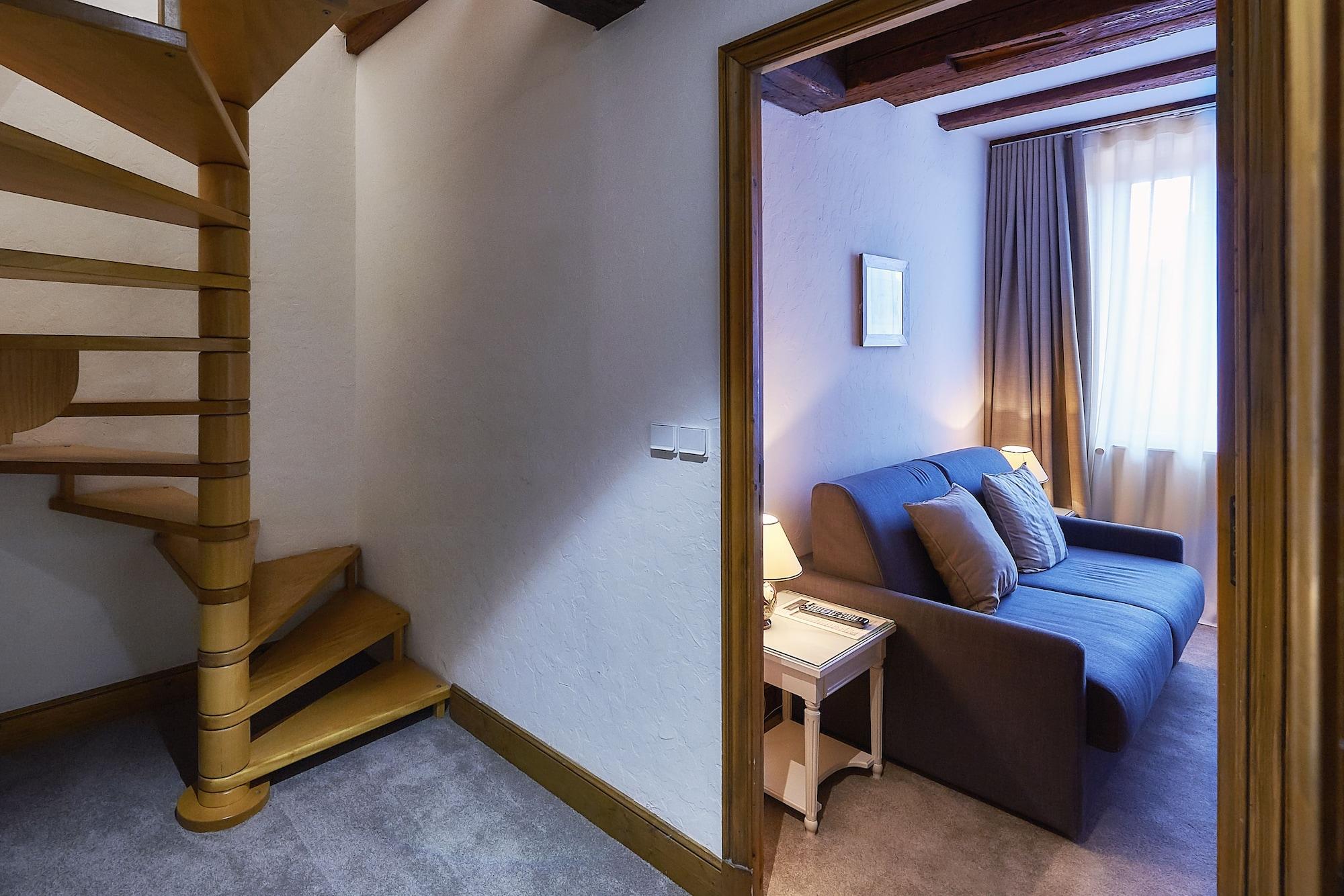 Hotel Relais & Chateaux La Maison Des Tetes 5*