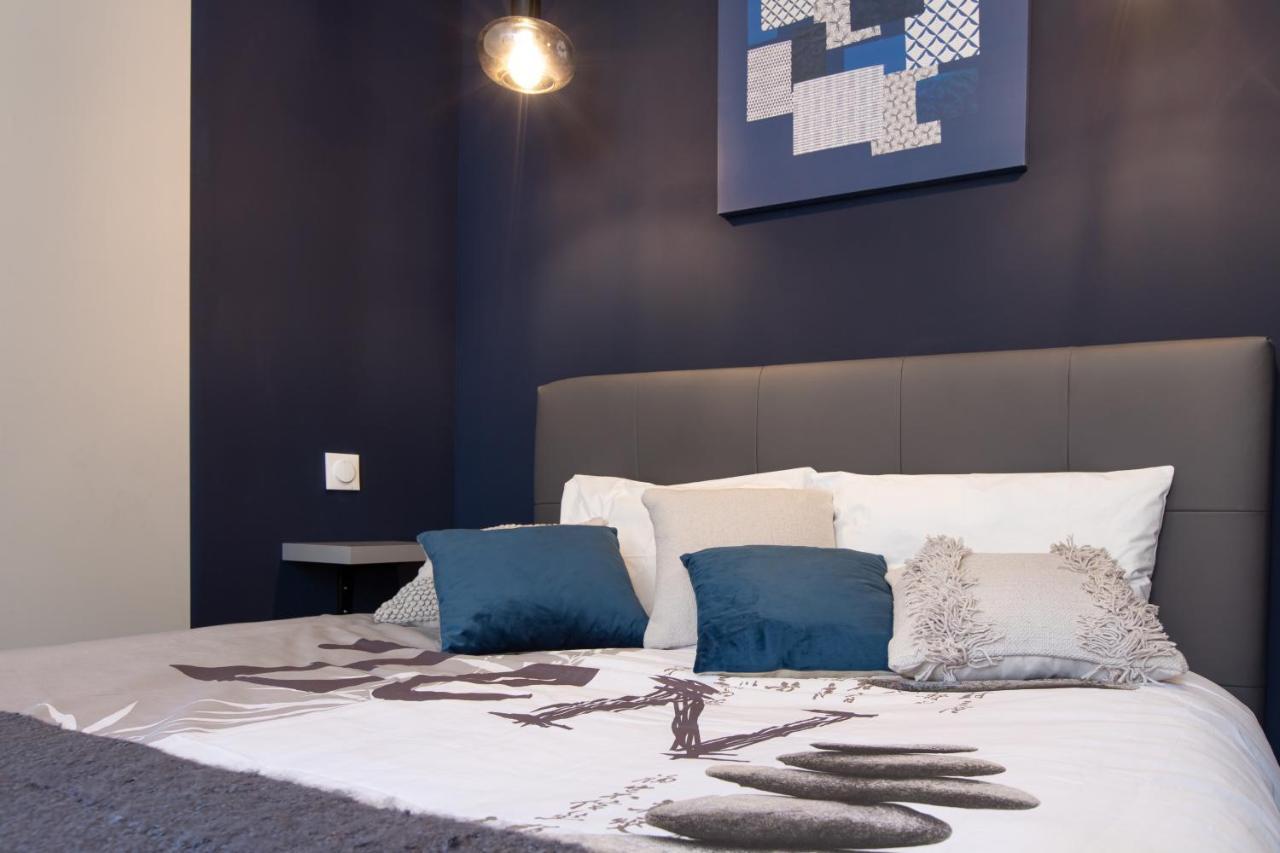 Le Red St Léon : Lit Queen Size * Wifi * Idéal Couple Appartement *