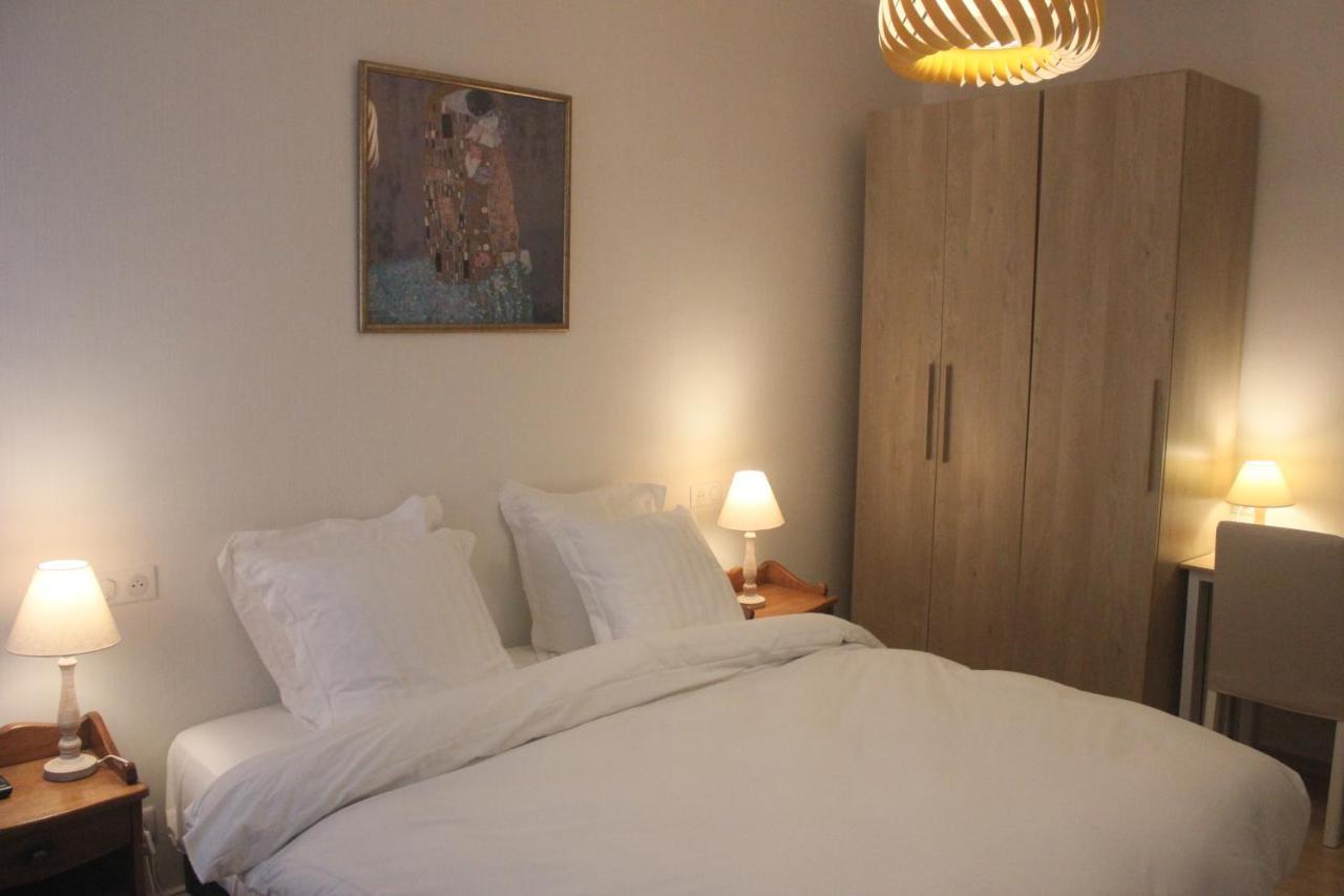 Apartment Lesboisjolis *