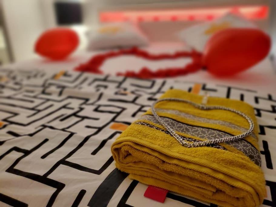 Appartement Le Lovelyhome Au Centre Avec Jacuzzi Et Sauna Proche Gare Et Parking Gratuit *