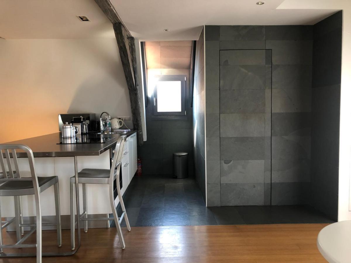 Duplex 15 *