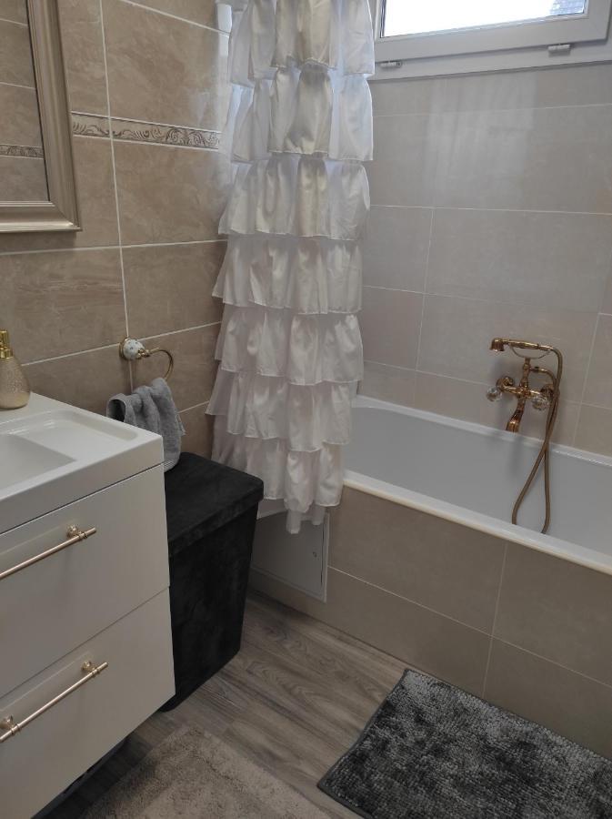 Apartment F3 Design Colmar+parking Free *