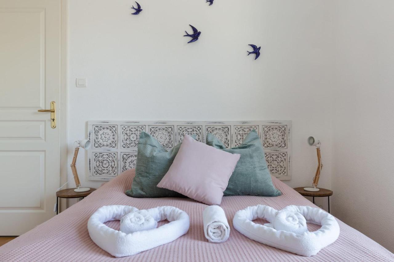 Travel Homes - The Nils, Cosy & Cute With Parking Appartement