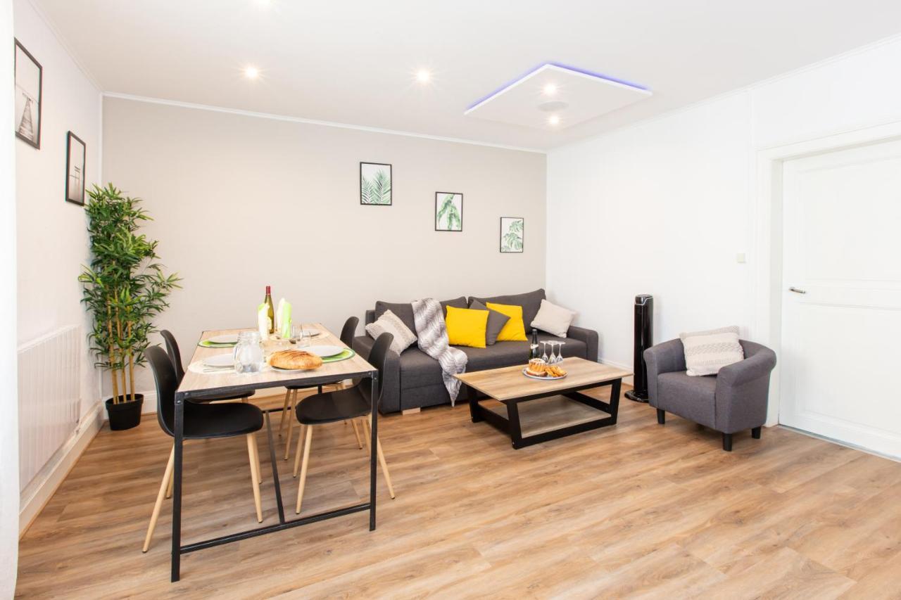Le St Léon : Lit Queen Size * Wifi * Idéal Couple Appartement *