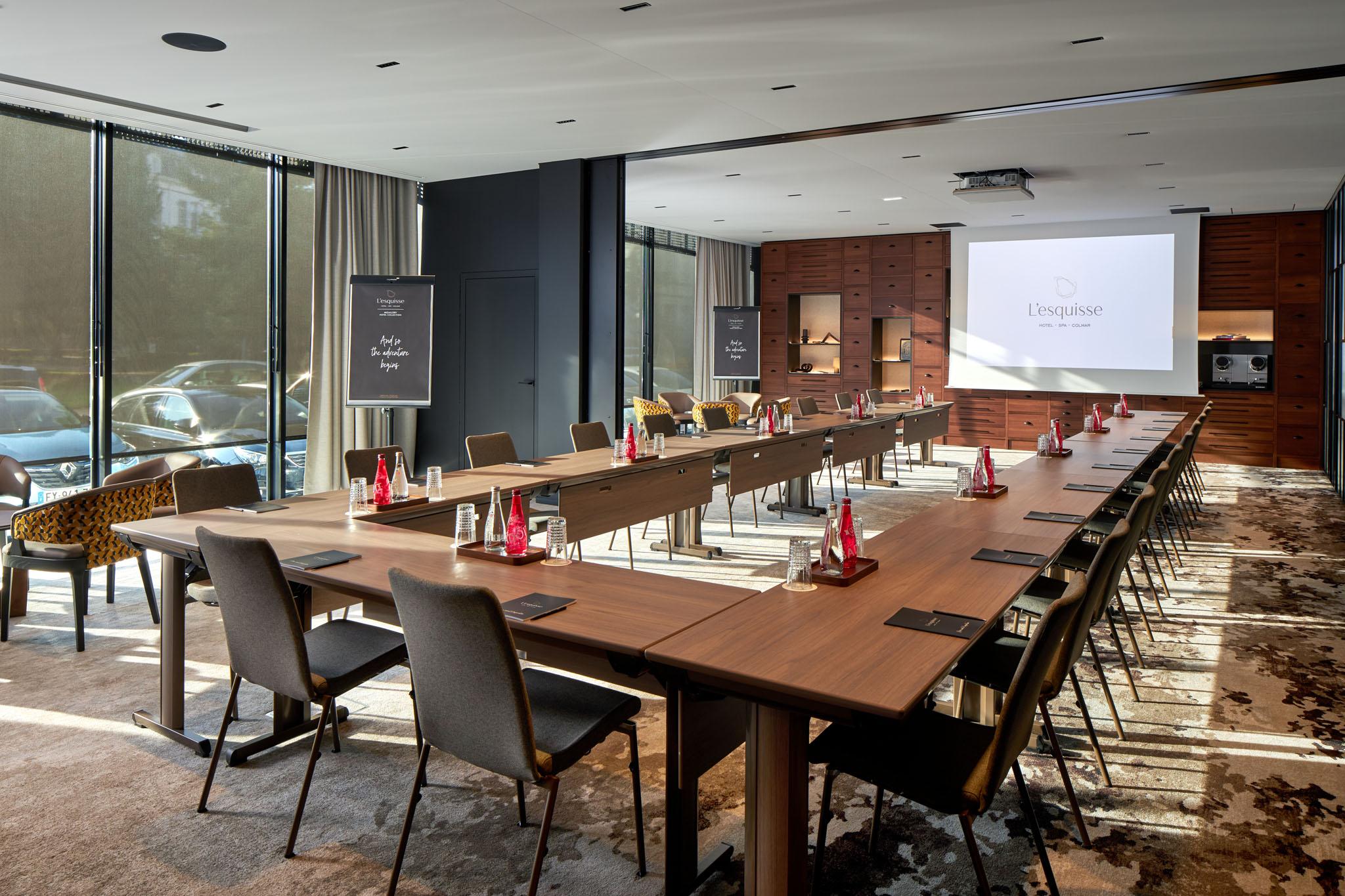 Mercure Champ De Mars