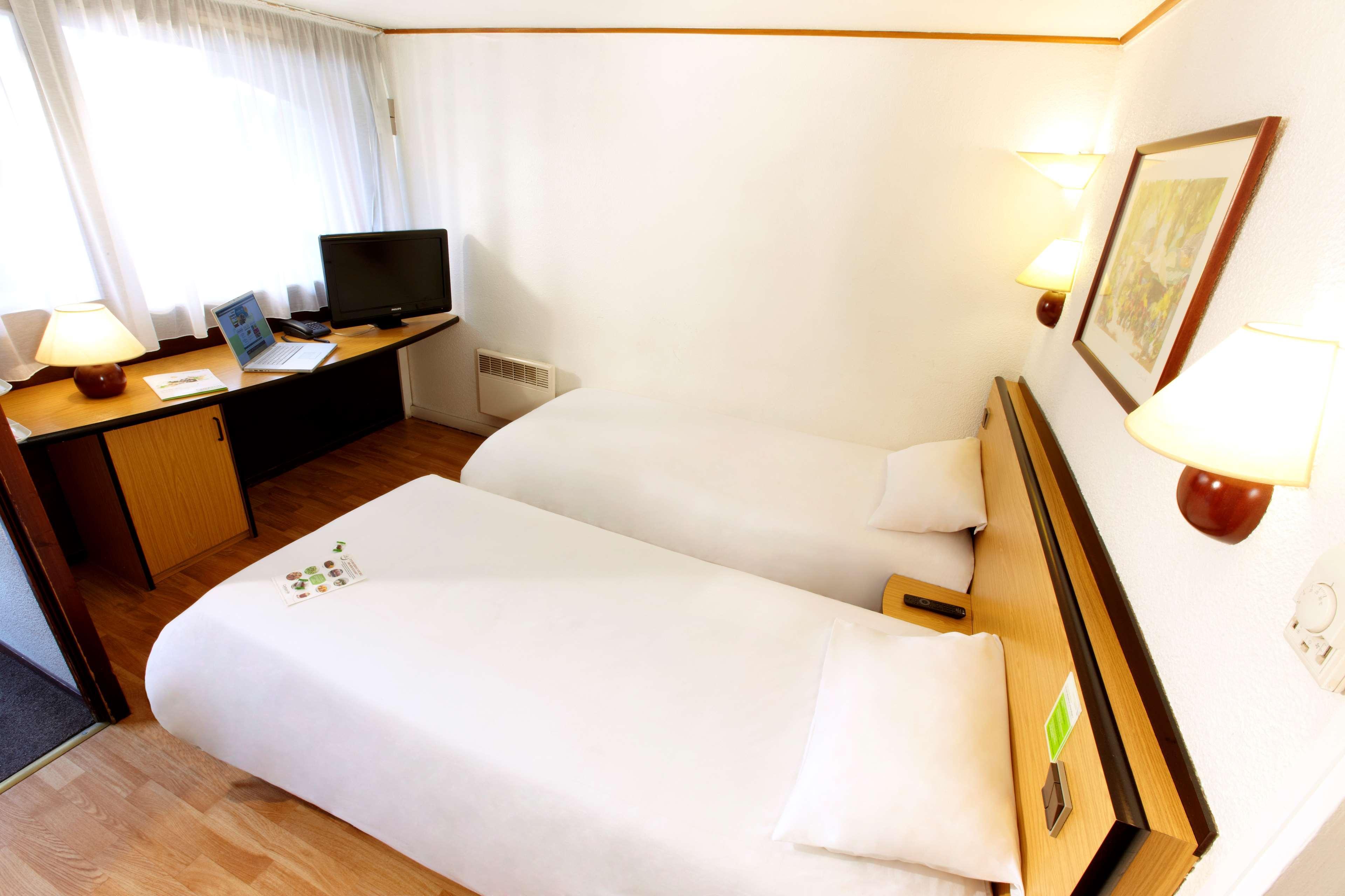 Hotel Campanile - Parc Des Expositions 3*