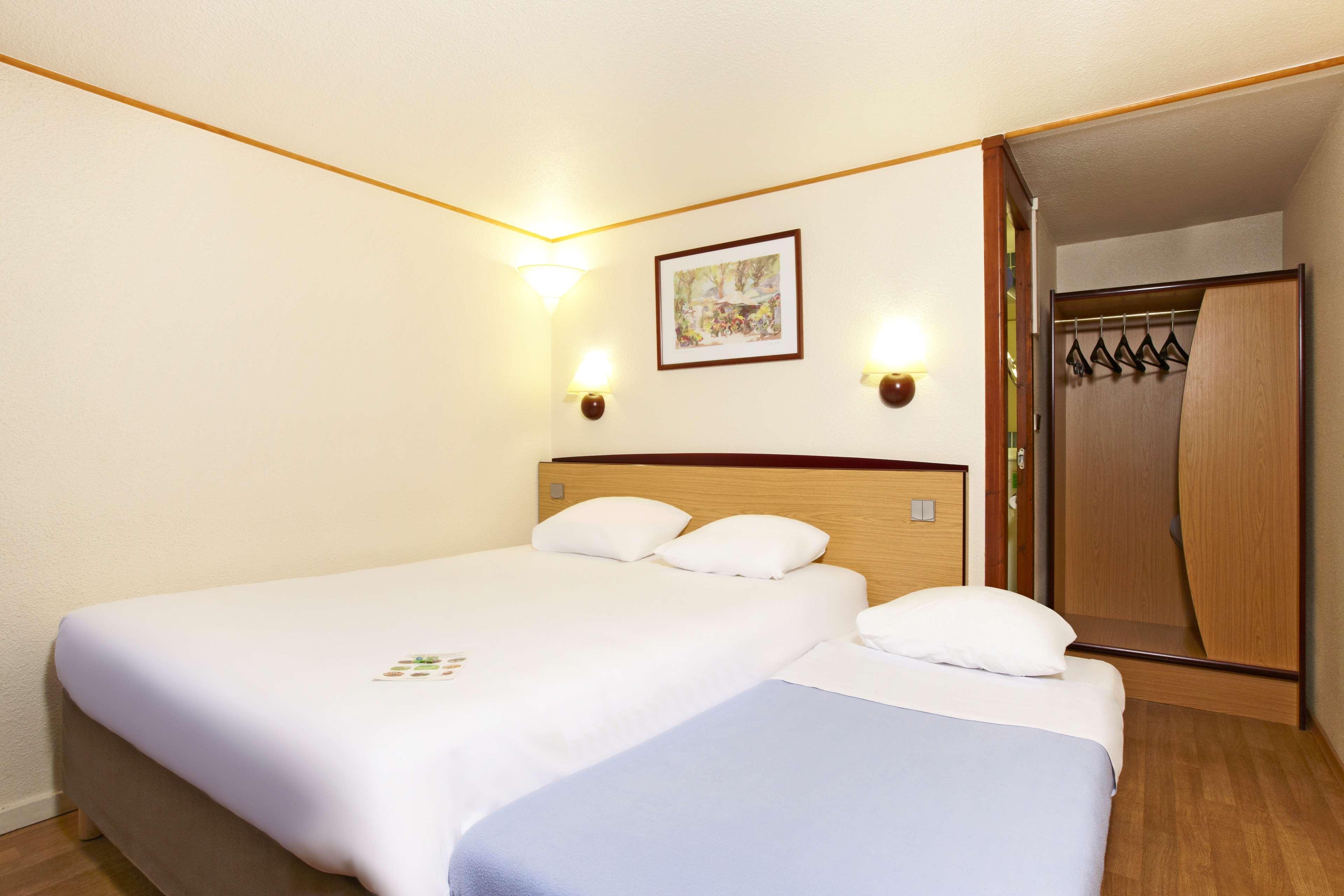 Hotel Campanile - Parc Des Expositions 3*