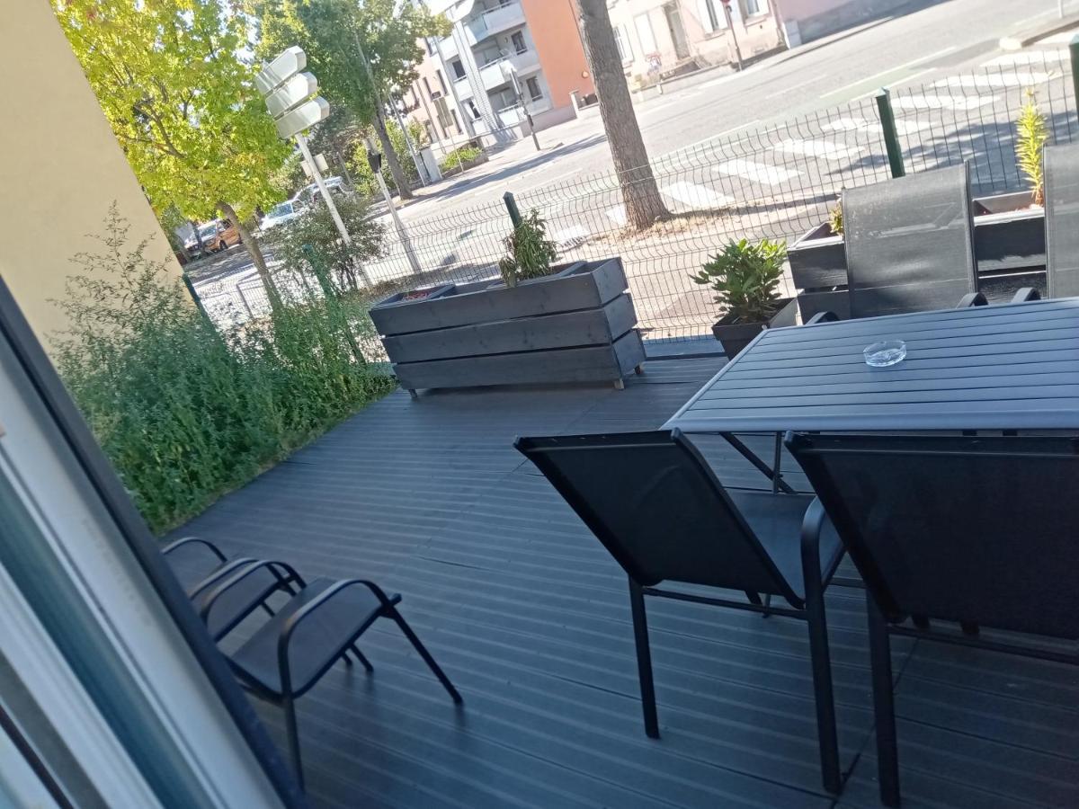 Jolie Maison Sauna, Balneo Lumino Thérapie Et Terrasse
