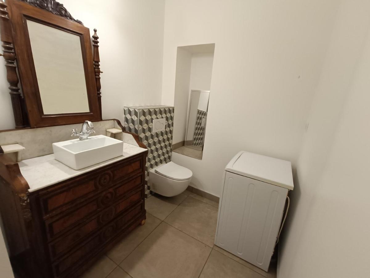 2/3 Personnes -parking & Wifi Gratuit Appartement