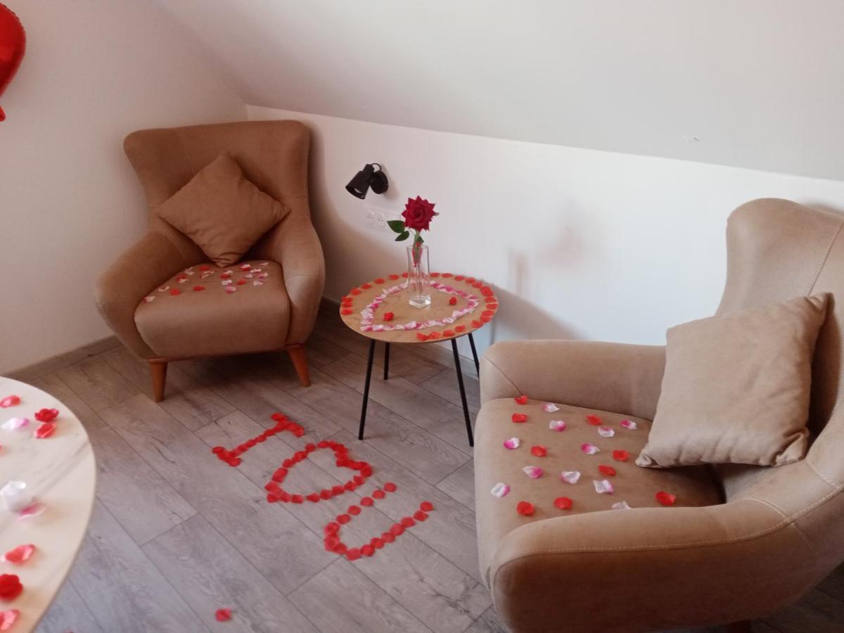 Jacuzzi Au Centre Appartamento