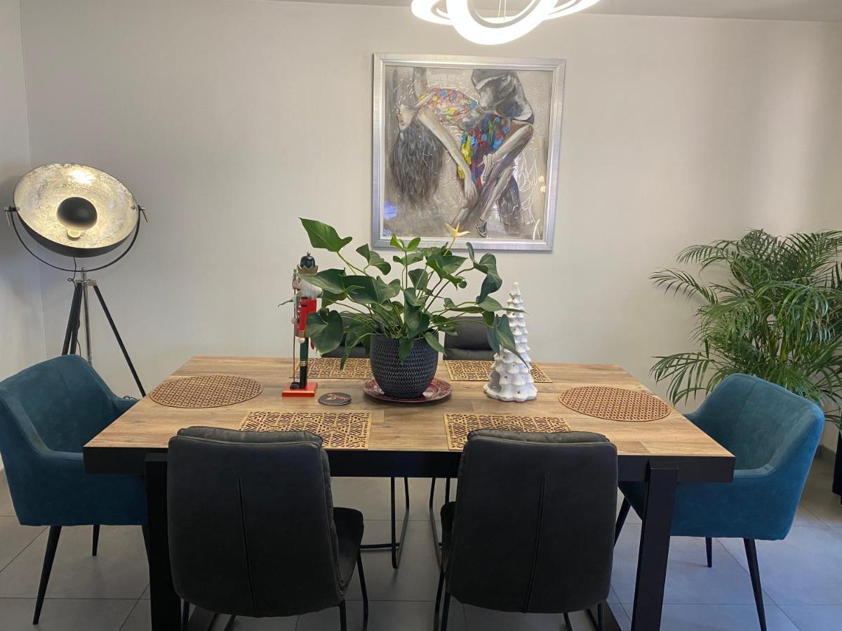 Mallo's Avec Parking Gratuit Et 2 Balcons Appartement *