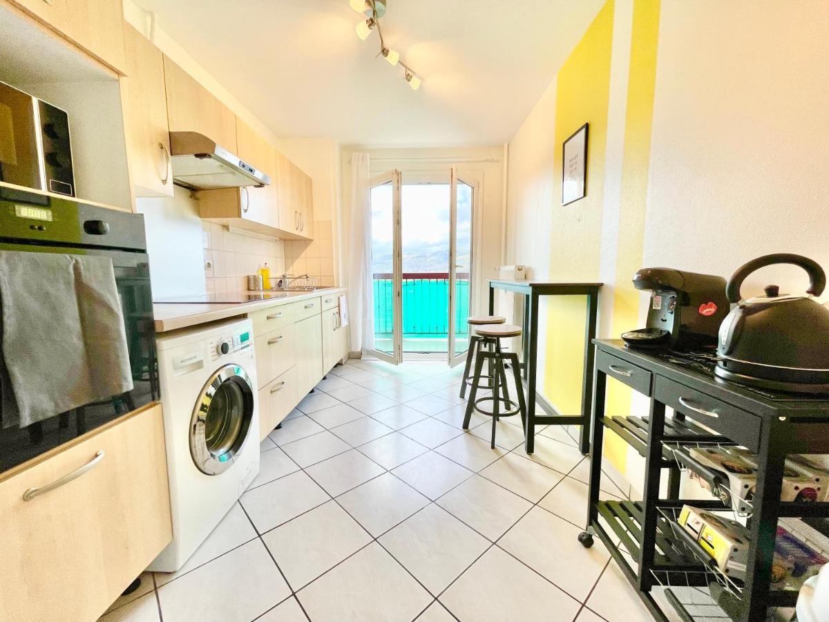 Apartment - La Cigogne - Balcon - Vue Degagee - Netflix - Wifi Fibre - Parking Gratuit - Quartier Populaire Colmar